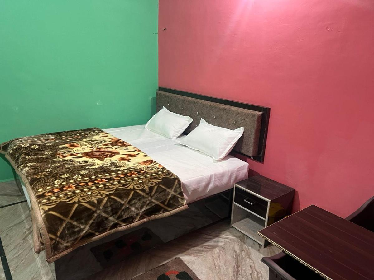 Indiana Home Stay 카주라호 외부 사진